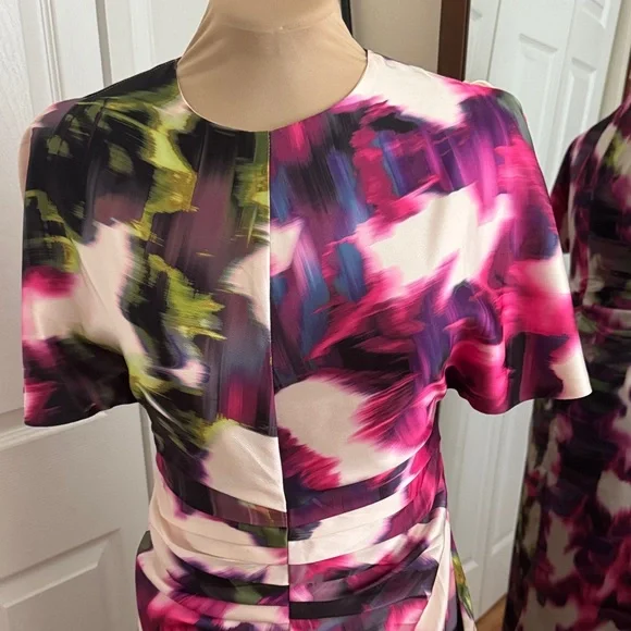 Karen Millen Floral Watercolor Maxi Dress in Fuchsia and Green Like New Size 6 - Picture 8 of 8